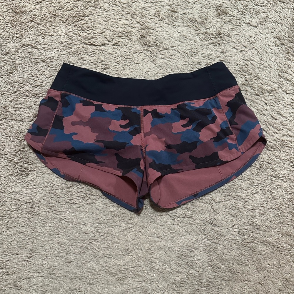 Lululemon Speed Up Shorts 2.5 inch inseam size 6 EUC
